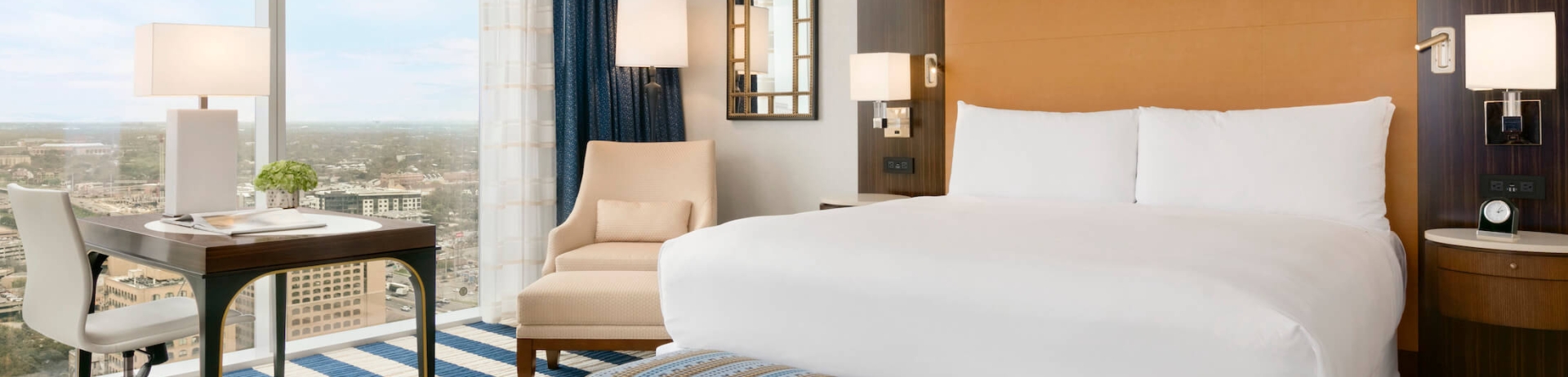 Signature Corner Room