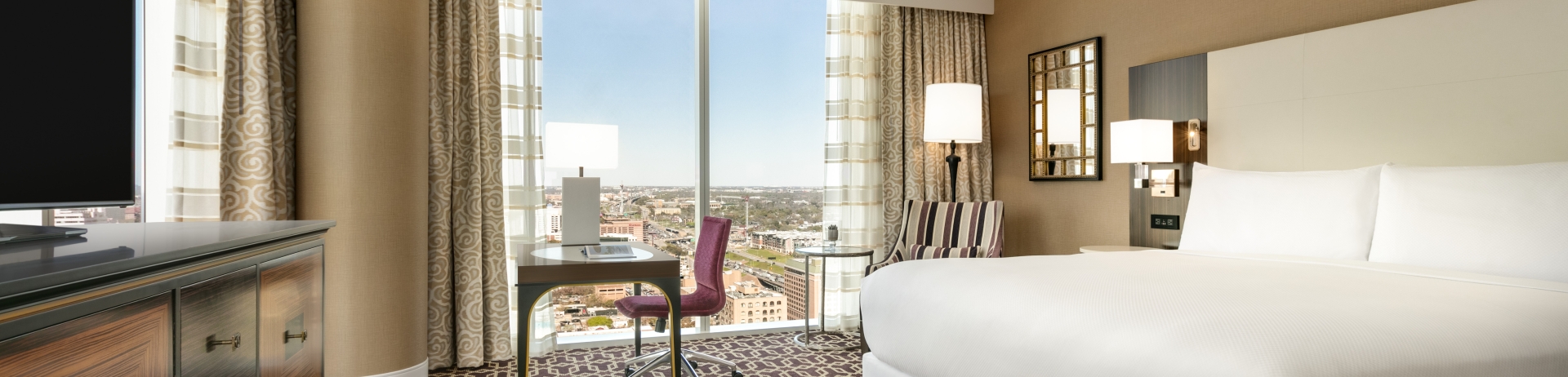 Fairmont Gold Grand Suite 2